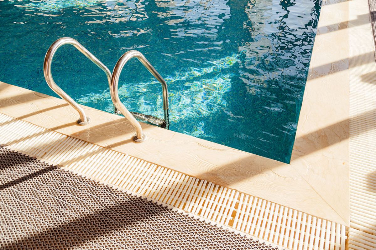 Remettre sa piscine en route au printemps : le guide complet pour l'Isère